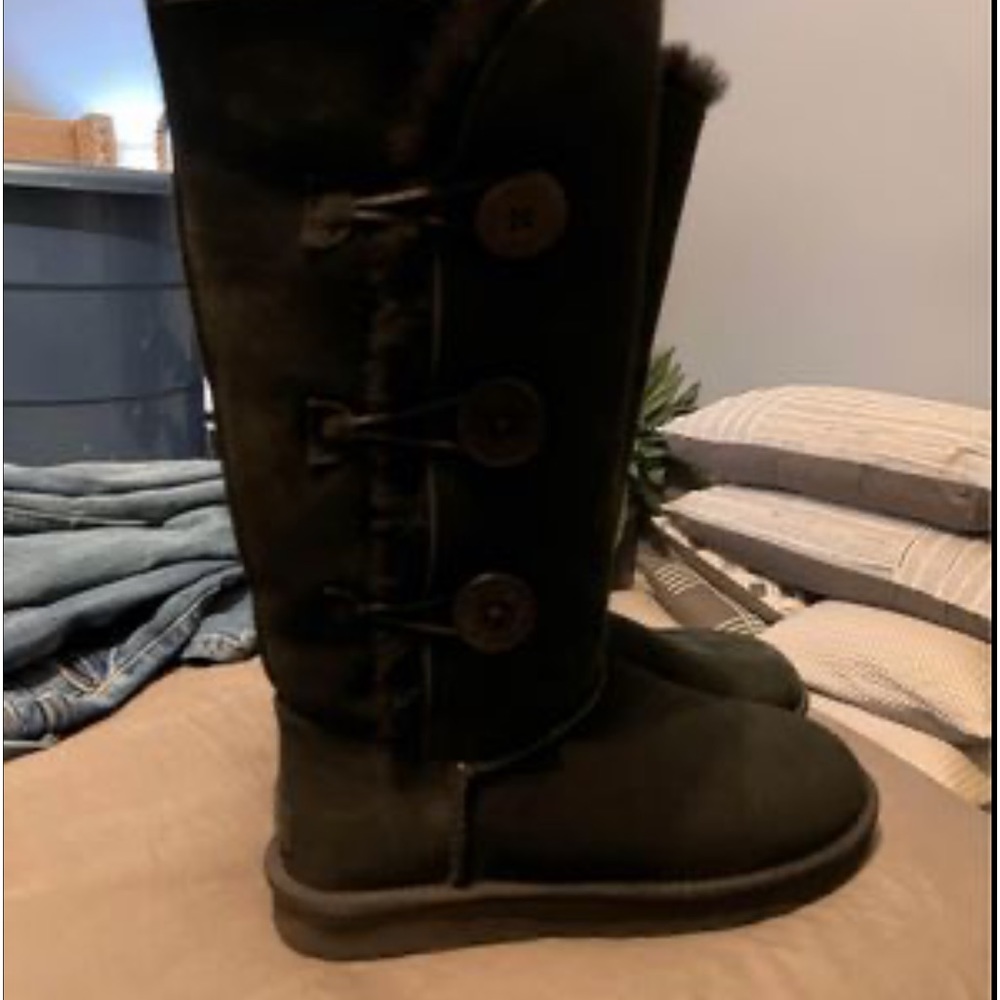 Black Ugg Boots